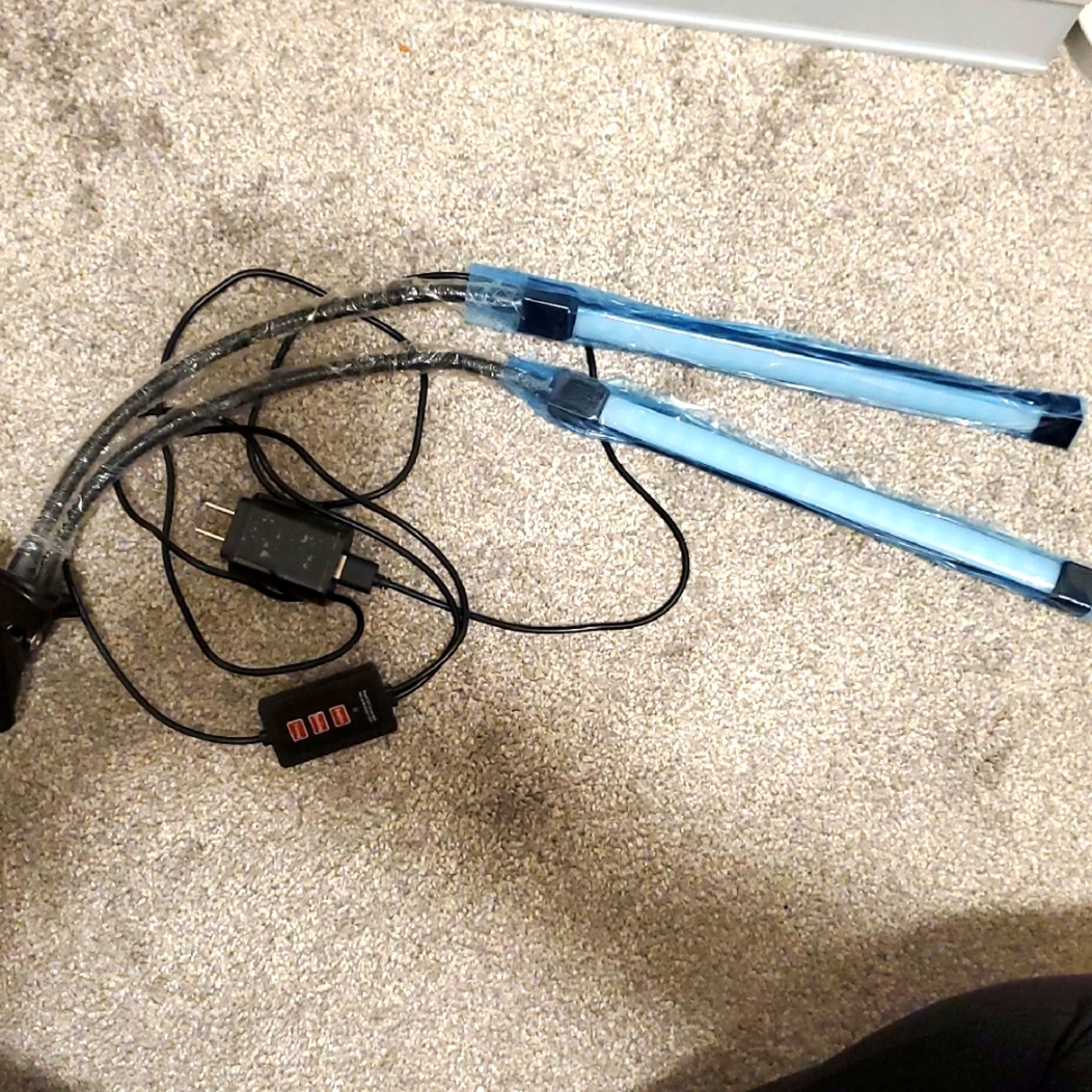 LED-Stick lights> Clip Ajustable, Dim & Timing NWOT Still wrapped USB or Plug